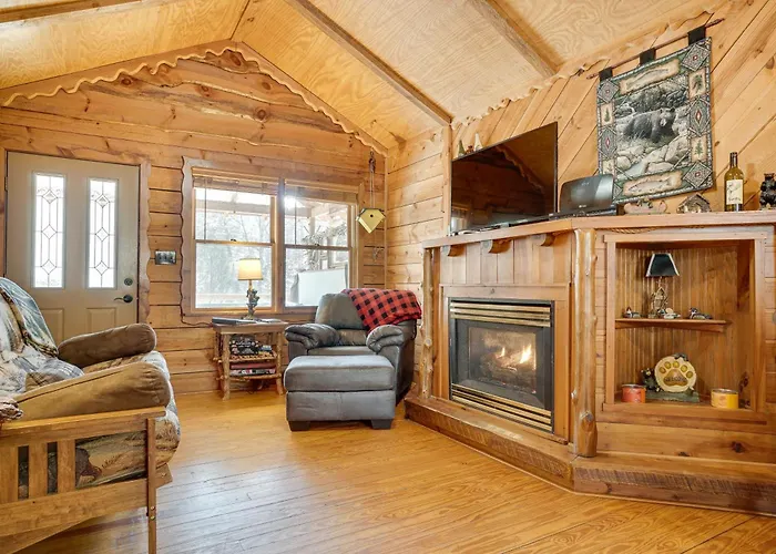 Secluded Family Retreat In Dahlonega W/ Hot Tub!