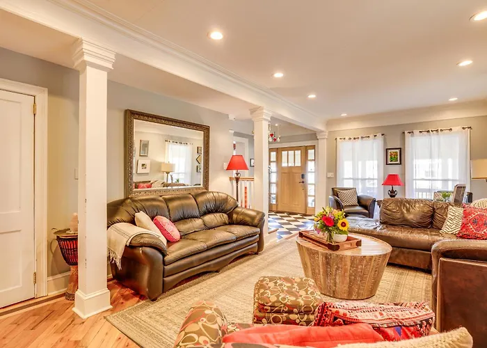 Spacious Home ~ 4 Blocks To Asbury Park Beach!