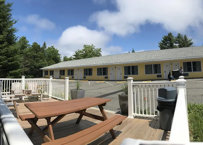 High Seas Motel