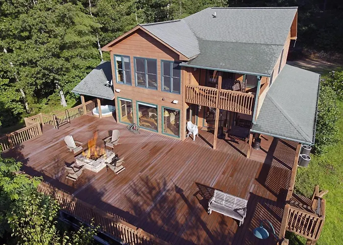 Golden Mountain Tops-3Br Luxury Cabin • Hot Tub