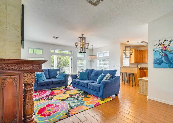 Decks, Docks & Kayaks: Waterfront Homosassa Gem