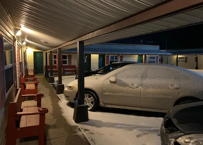 Tour Inn Motel