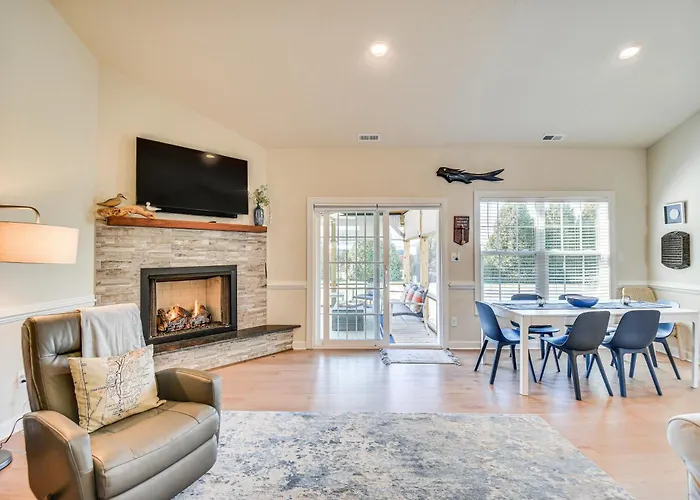 Stunning Cape Charles Retreat ~ 1 Mi To Beach