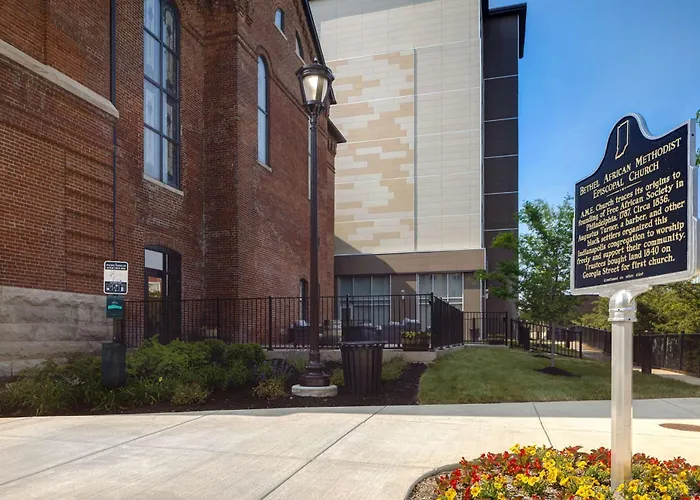 Hampton Inn Indianapolis Downtown Iupui