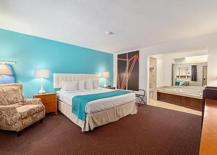Howard Johnson By Wyndham Traverse City