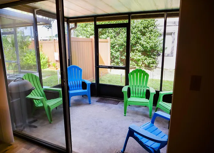 Spacious Townhome Ocala, Central Location, Newly Renovated, Pets Welcome