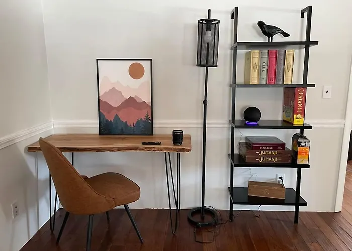 Modern & Cozy Getaway House Near Conway Lake - Pet Friendly