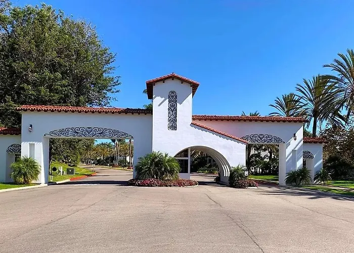 Luxury Villas At Omni La Costa Resort & Spa