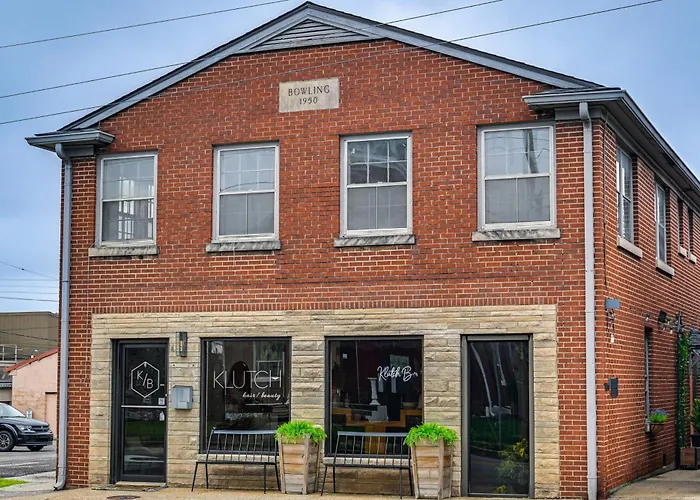 Chic Elizabethtown Apartment: Walk To Downtown!