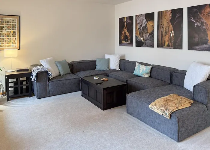 A Quiet, Stylish And Cozy Retreat.