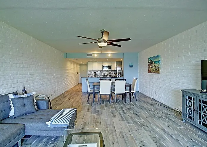 A Salty Day Getaway At Sea Sands Condominiums