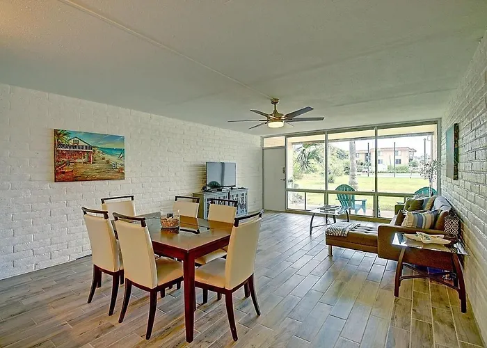 A Salty Day Getaway At Sea Sands Condominiums