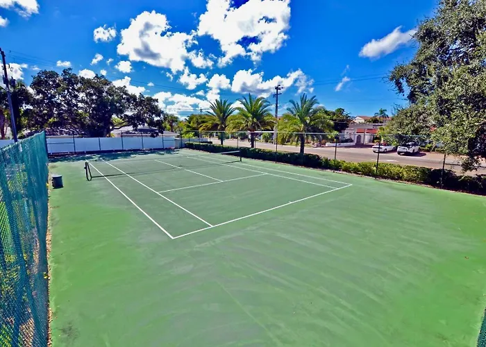 Luxury Waterfront Views - Heated Pool - 1400Sf Duplex - Minutes To The Beach