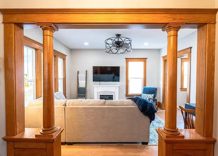 Family-Friendly 4Br Near Uni For An Easy Group Stay
