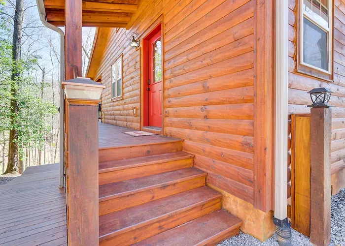 Hot Tub + Fire Pit: Dog-Friendly Cabin In Murphy!