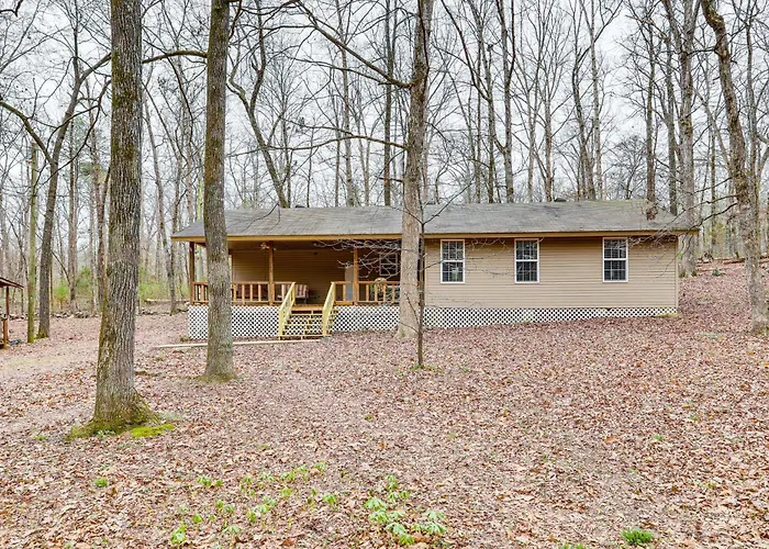 Heber Springs Cabin W/ Deck: 3 Mi To Sugarloaf Mtn