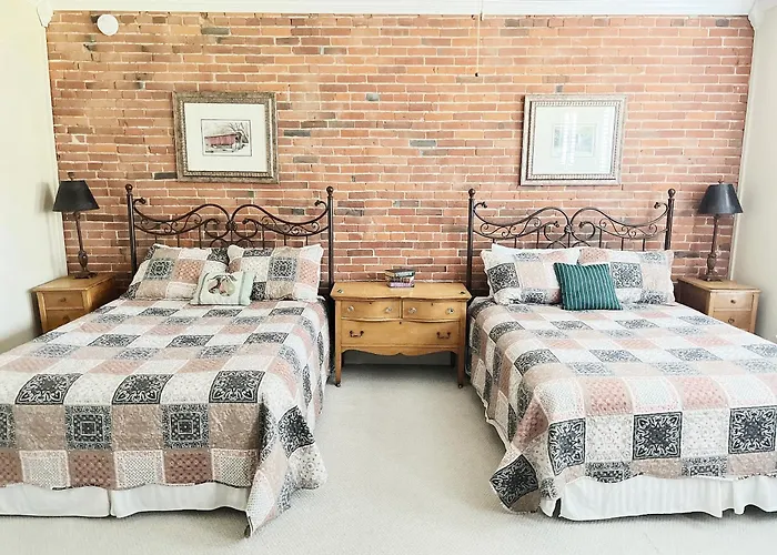 Eagles Nest Inn