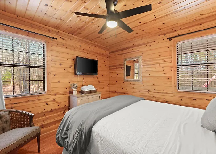 Firefly Lodge - Cozy 4 Bedroom Cabin Minutes To Helen