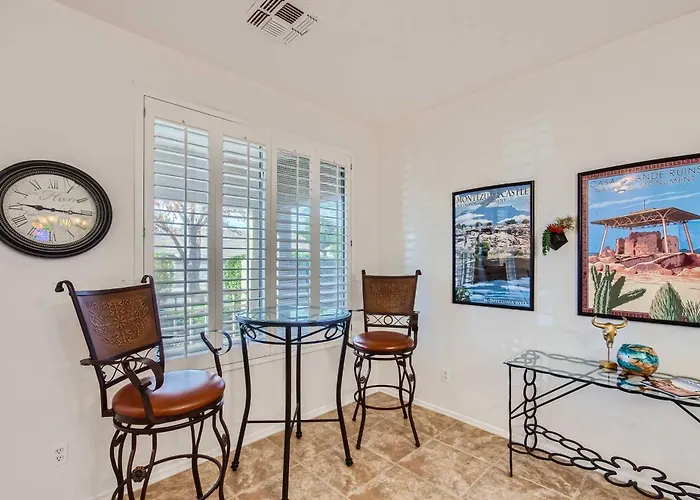 Pool Table + Bar! Family-Friendly Phoenix Retreat