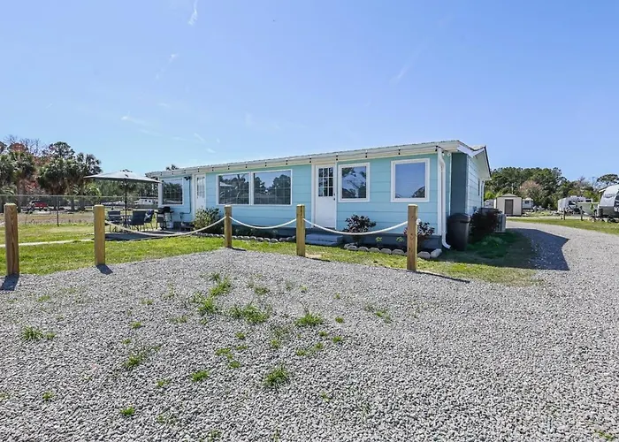 Waterfront Vacation Home Near Camp Lejeune