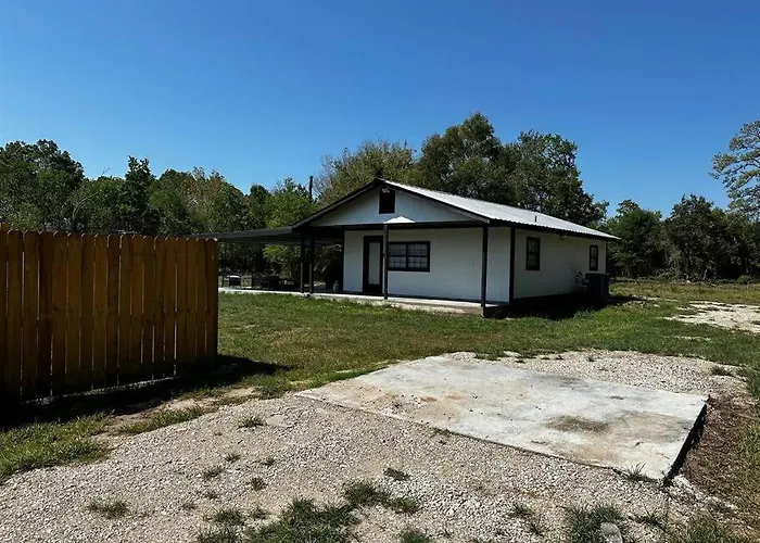 Stylishly Remodeled 2-Bedroom Home In Orangefield