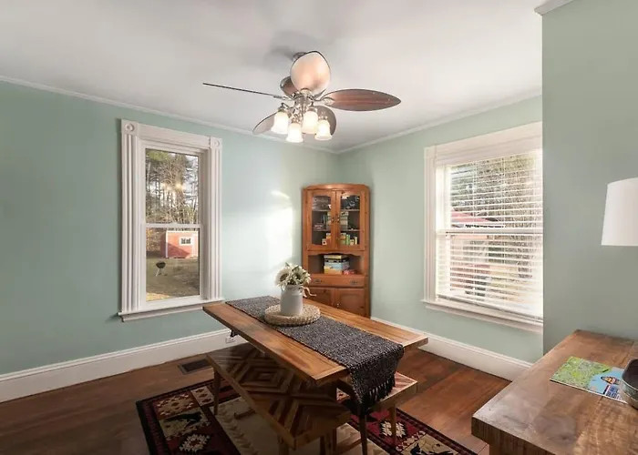 Newly Renovated 3Br Country Oasis Near Conway Lake
