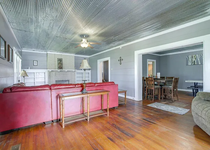 Expansive Wheatley Home ~ 65 Mi To Memphis!