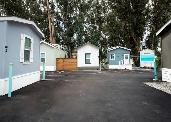 The Best Tiny Home Loft And Private Yard