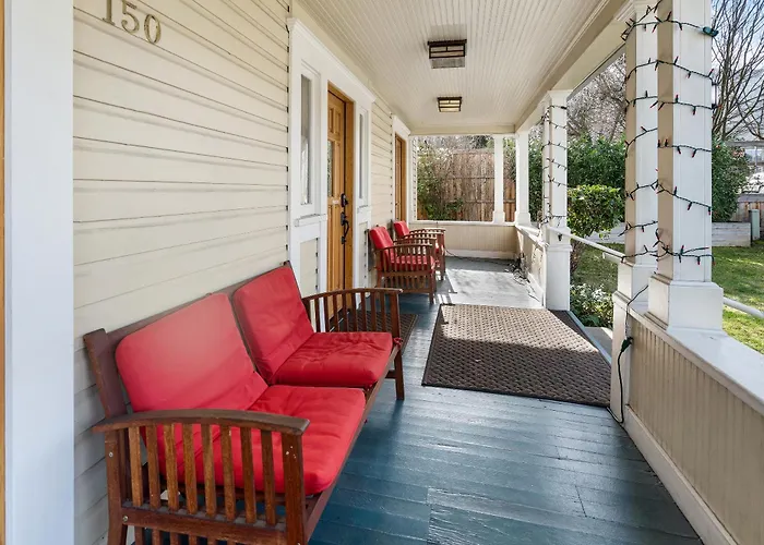 Pioneer Vacation Rentals - Pioneer South Downtown Ashland