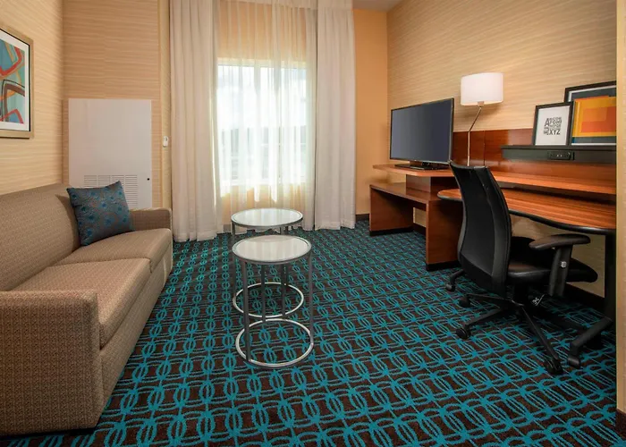 Fairfield Inn & Suites By Marriott Harrisburg International Airport