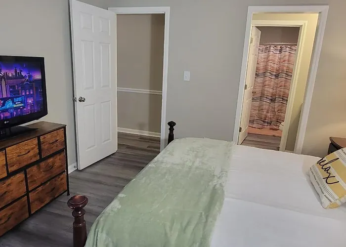 Studio 409 Spring Lake - Fayetteville Near Fort Brag - Ultra-Fast Wifi Hub - Accessible