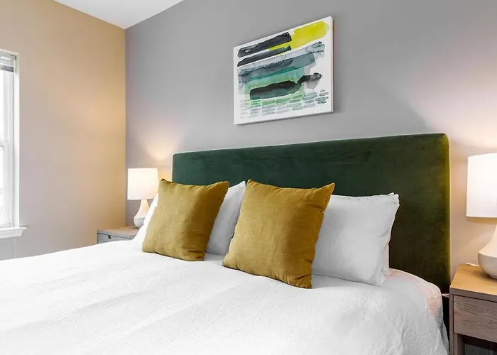 Landing Modern Apartment With Amazing Amenities