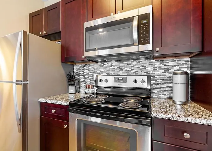 Landing Modern Apartment With Amazing Amenities