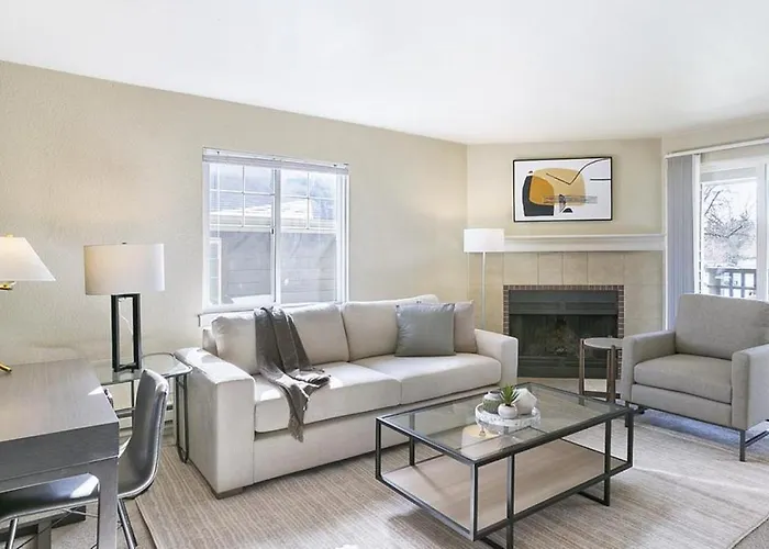 Landing Modern Apartment With Amazing Amenities