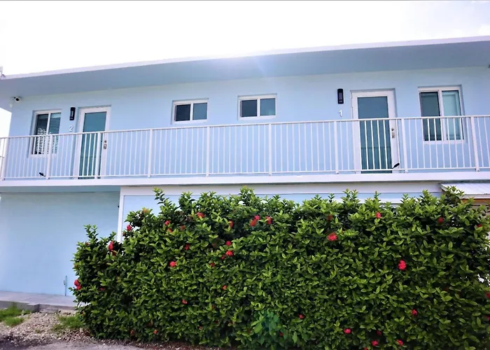 Waterfront Studio 2, Couples Oasis, Kayaks, Pool