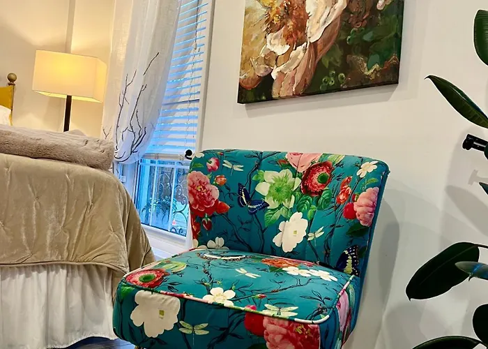 Eleni'S Charming Studio