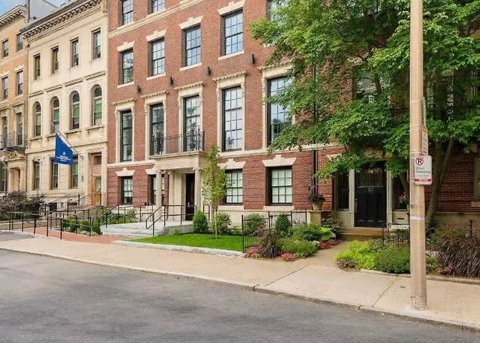 Modern Suite In Fenway Neighborhood