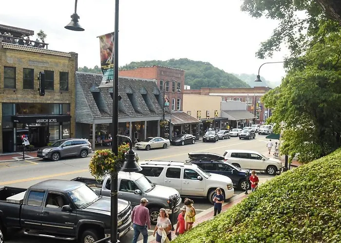 Appalachian House Downtown Boone On King Street
