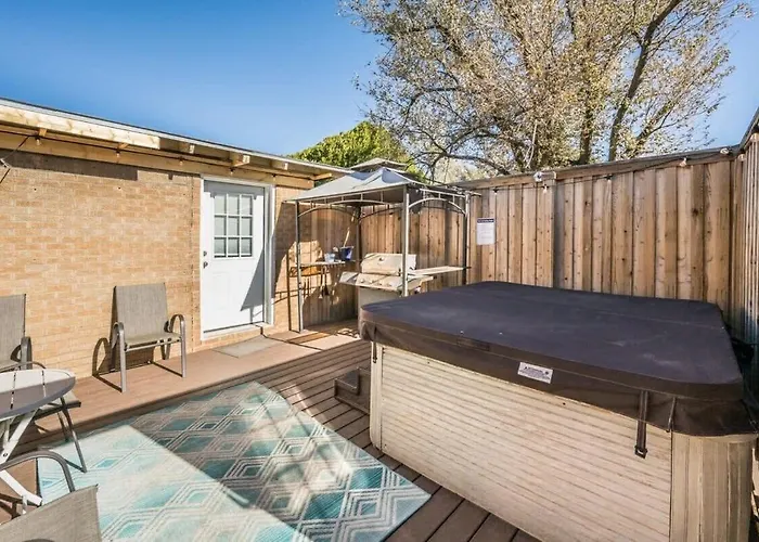 Backyard Bbq Amazing Hot Tub1