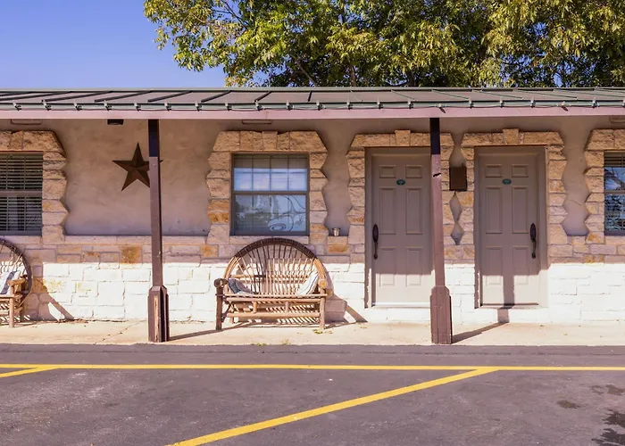 Country Inn Motel