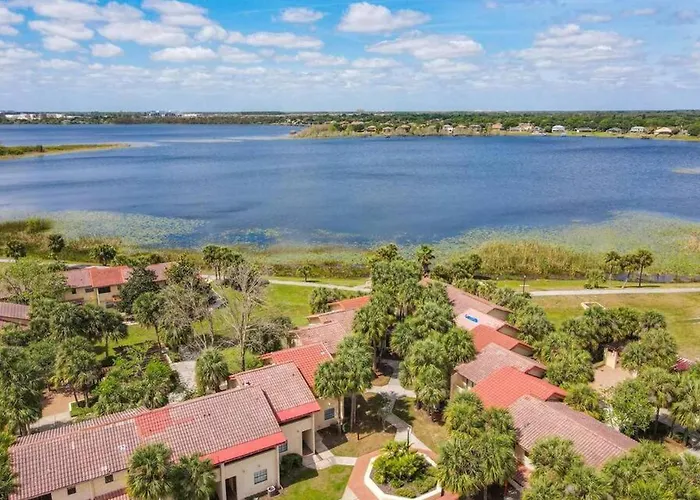 Charming Lakeview Retreat III