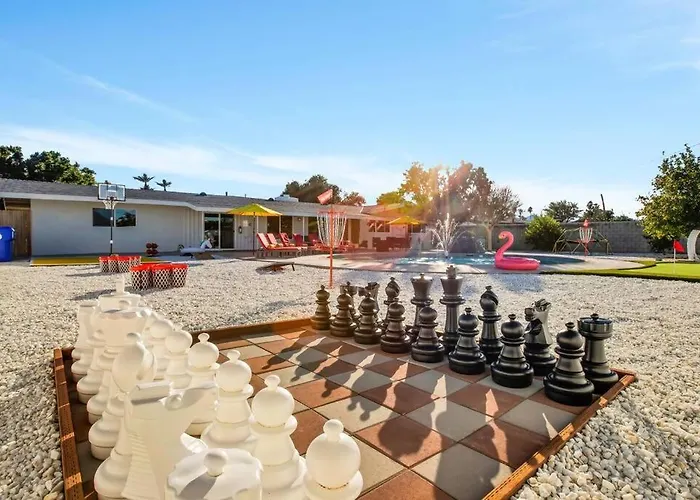 Cactus Cove Golf Pool Fitness!