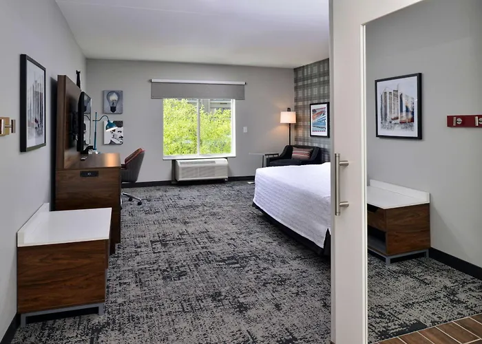 Hampton Inn & Suites Greensboro Downtown, Nc