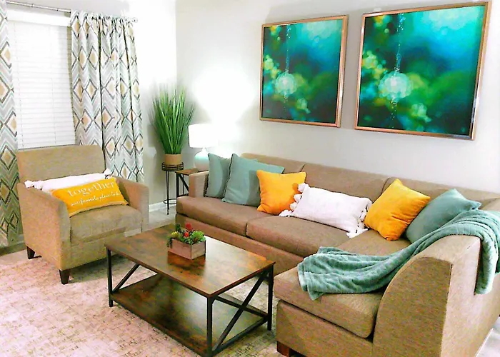 Liberty Towne Spring Lake - Blazing Wi-Fi Near I-95 And Fort Bragg - Perfect For Short Or Long-Term Stays