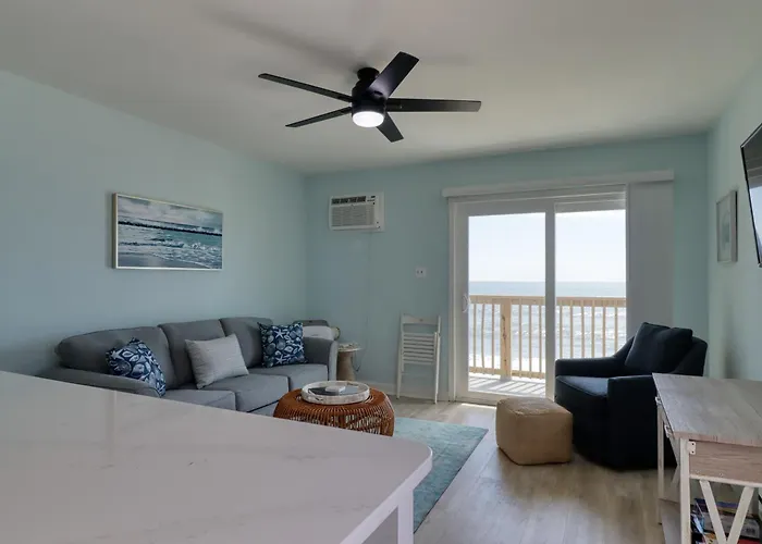 Beachfront, Newly Renovated At Aqua Vista