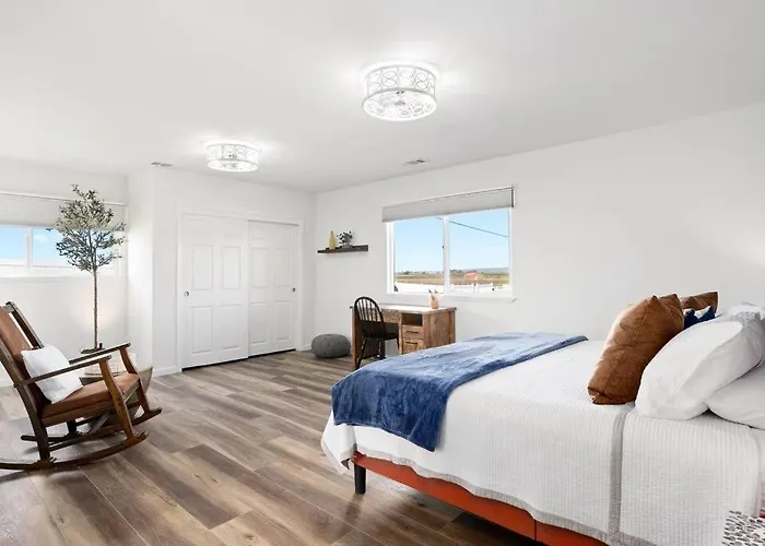 Rancho Vino- Two Master Bedrooms