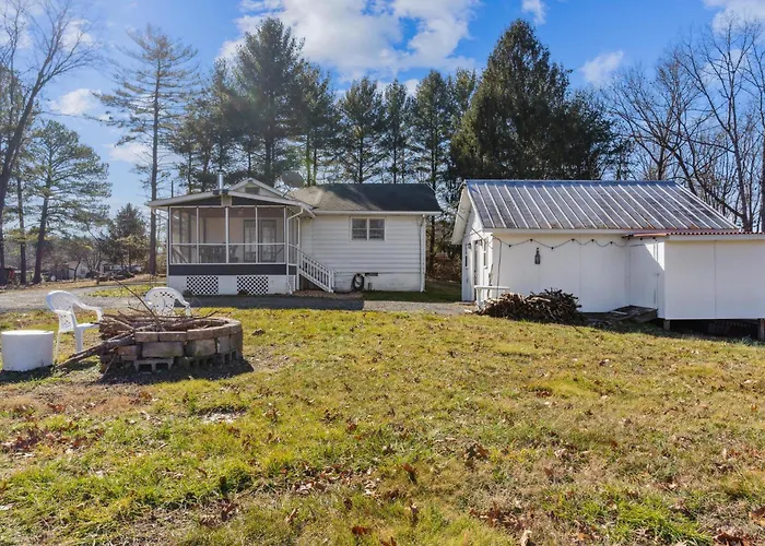 Valley Vista-Mins To Skylinedrive-Hot Tub-King, Queen Beds