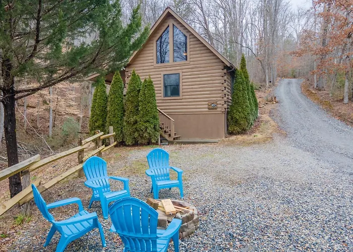 Cozy Cabin Retreat: Tiny Trotter
