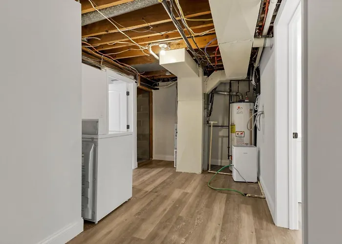 The Worthington - 3 Bedroom 2 5 Bath And Parking
