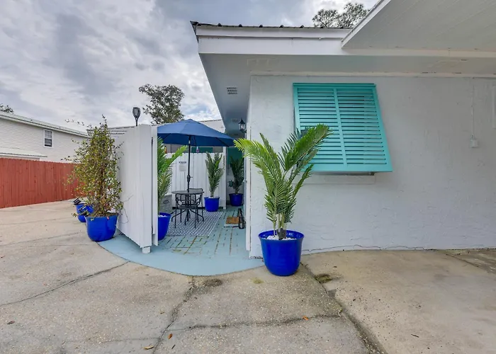 Private Hot Tub: Fort Walton Beach Bungalow!